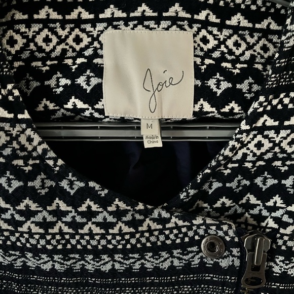 JOIE navy, white and blue cropped patterned jacket, size medium apparently 🙄 - Picture 4 of 7